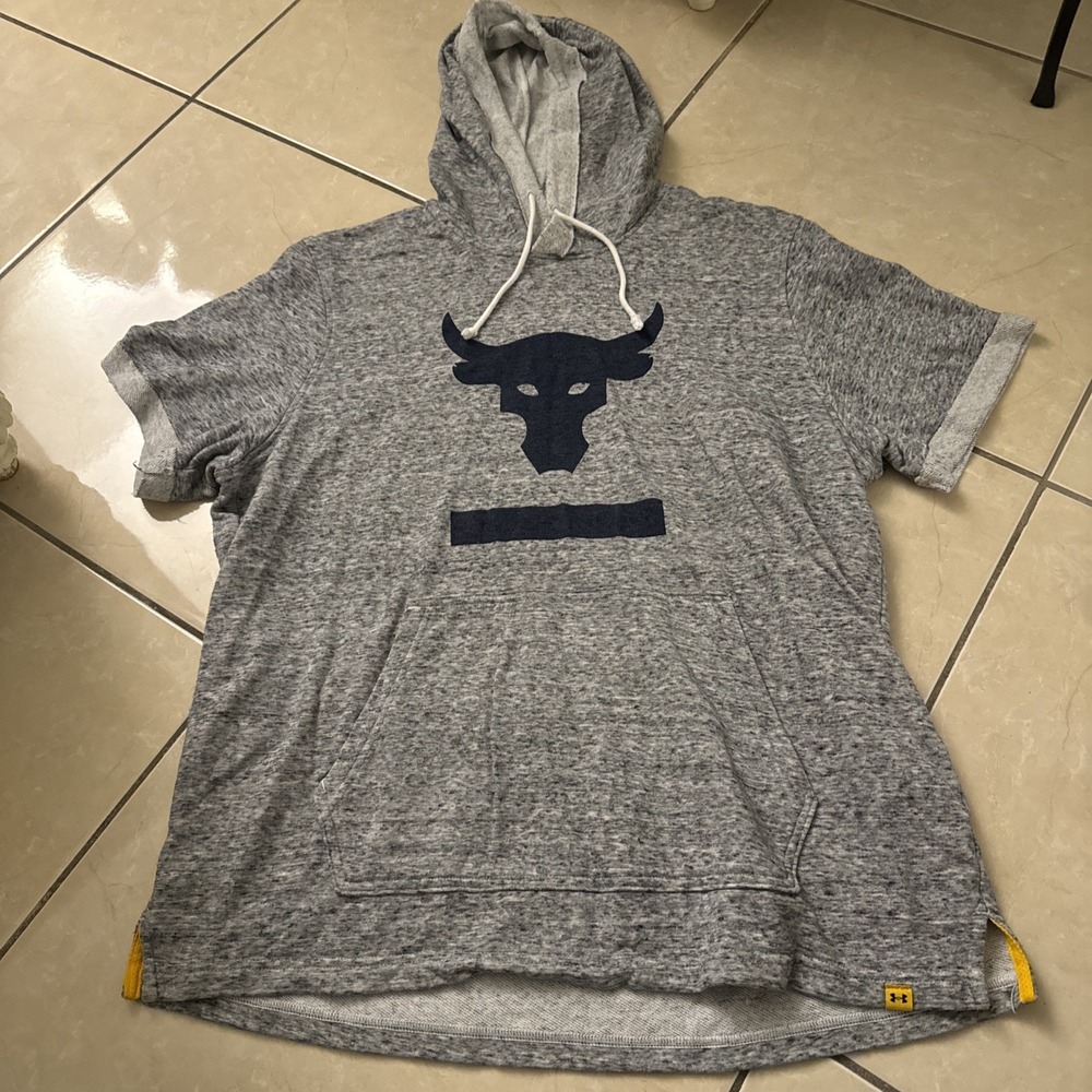 Under Armour x Project Rock Terry Short Sleeve Hoodie L 23.5x27 1345818-112